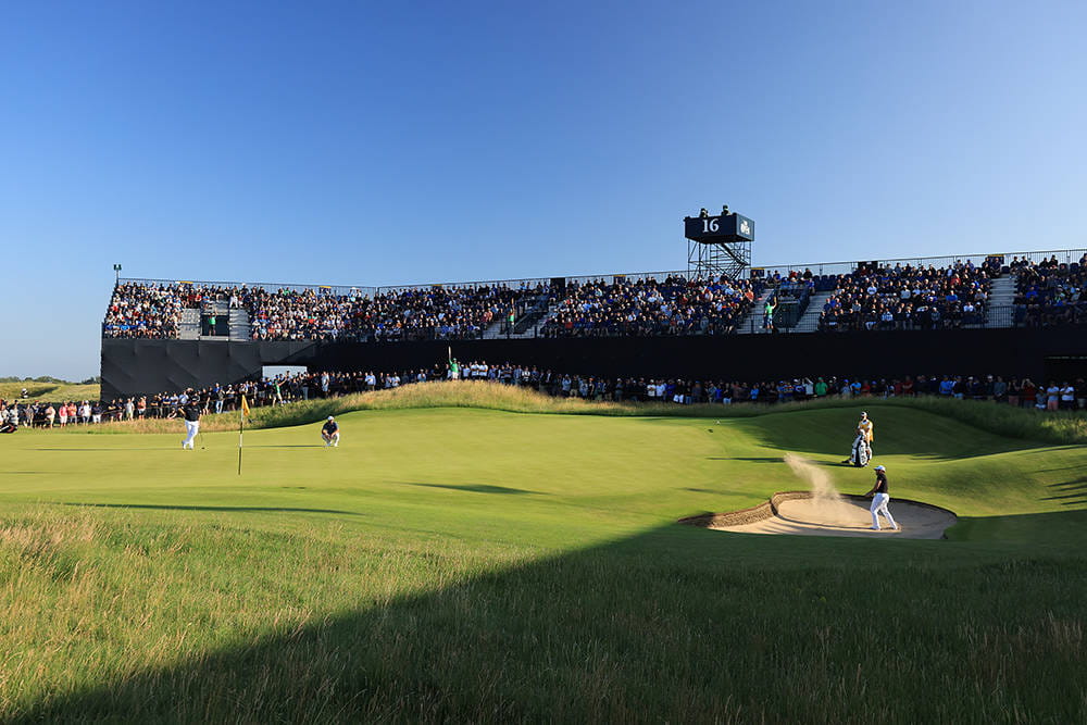 Louis Oosthuizen playing from Bjorn's Bunker